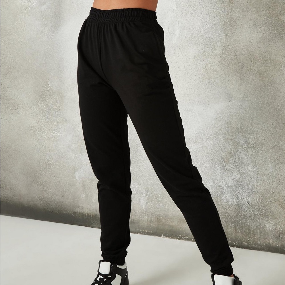 MISSGUIDED BASIC BLACK JOGGER